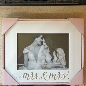 Mrs & Mrs 5X7 Picture Frame